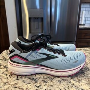 Brooks Women's Athletic Shoes - Light Blue and Pink